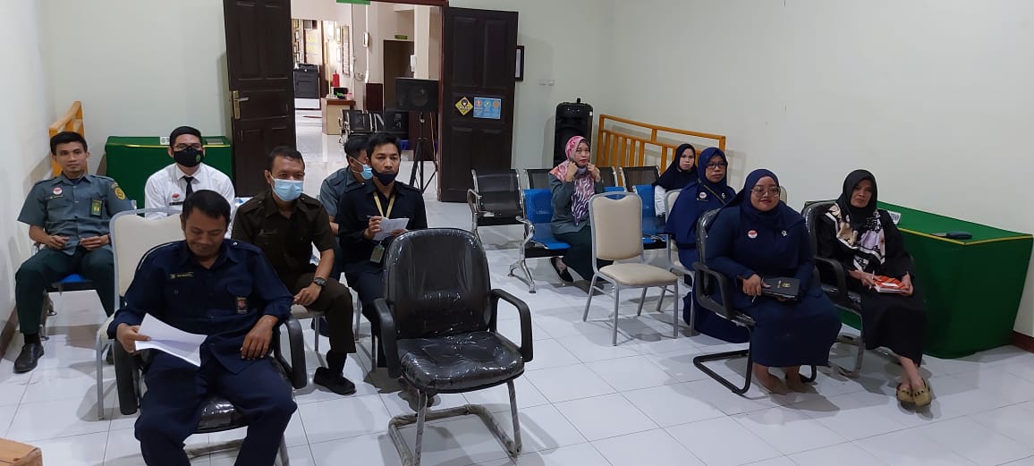 Rapat Perdana adam1