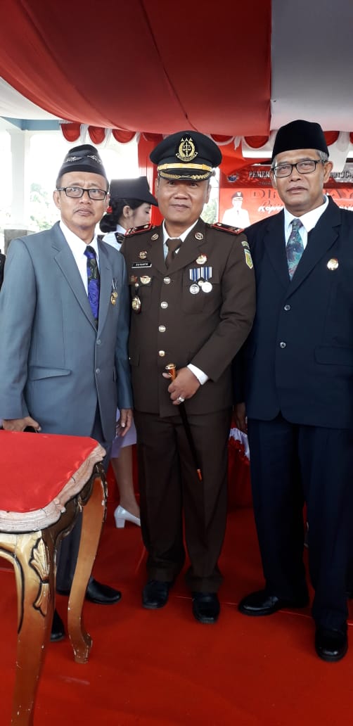 hutri 4