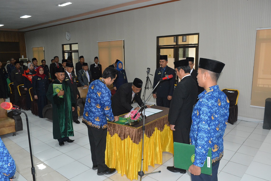 pelantikan sek pta