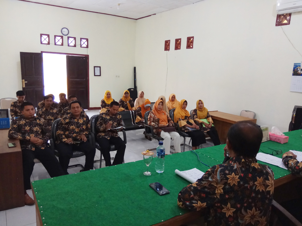 rapat44